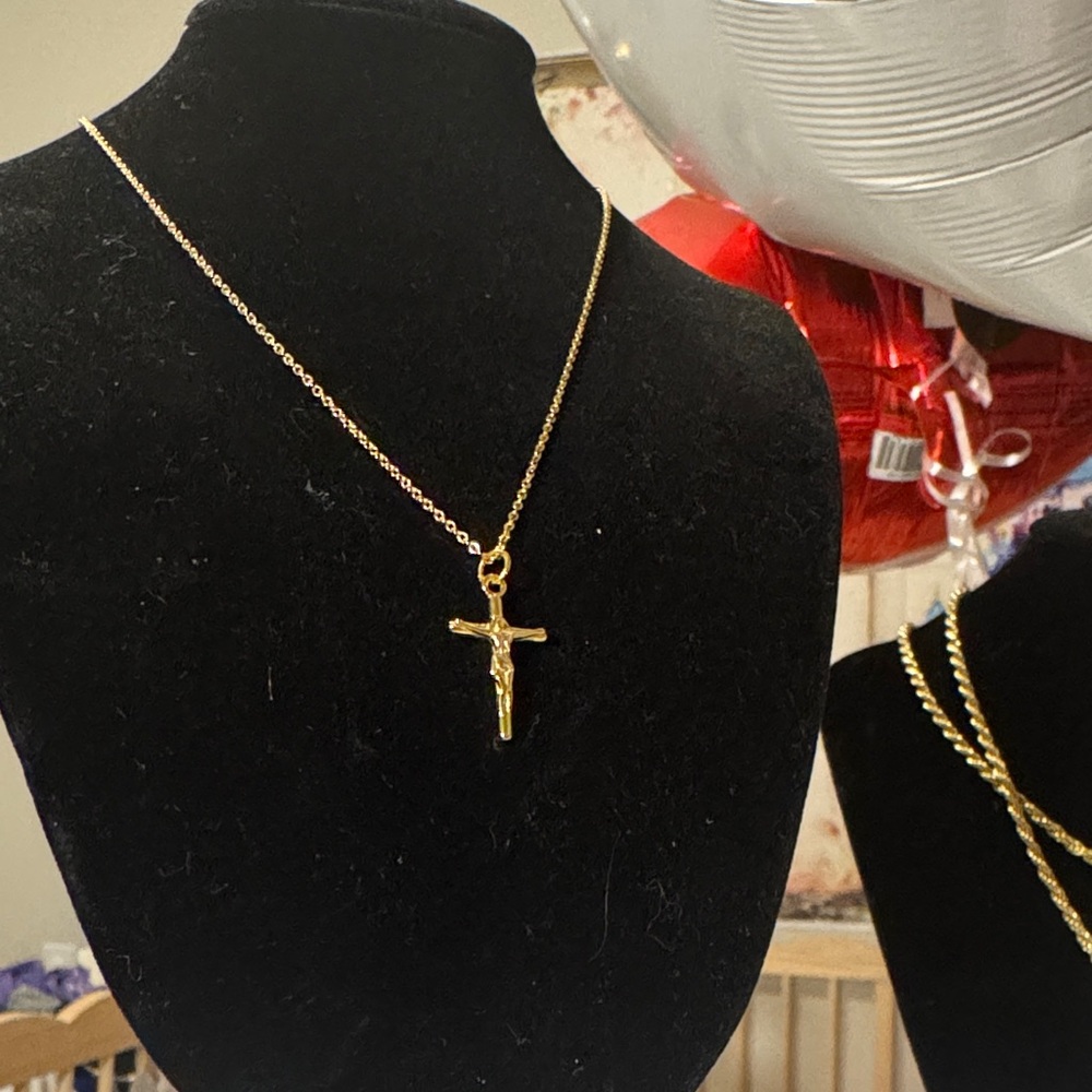 Gold Cross Pendant Necklace